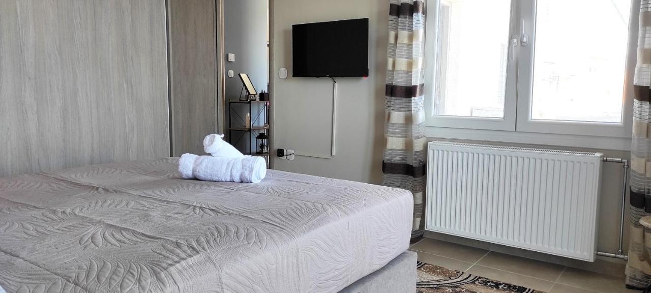 Spiros - Full Renovated House 2022 Apartment Mármaron Exterior foto