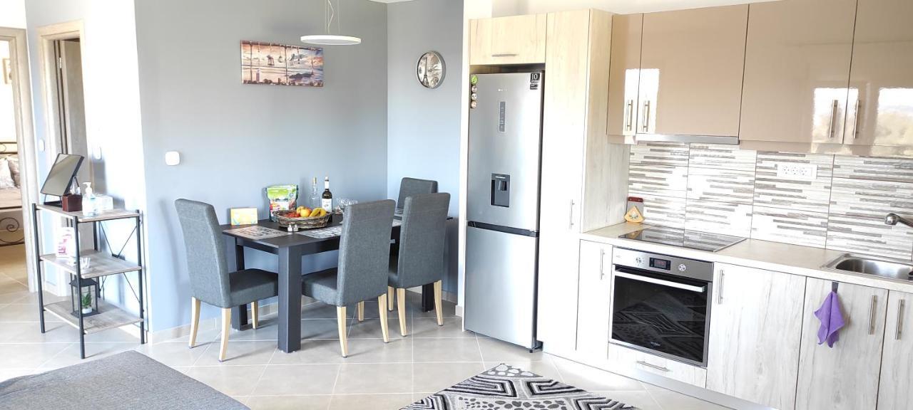 Spiros - Full Renovated House 2022 Apartment Mármaron Exterior foto